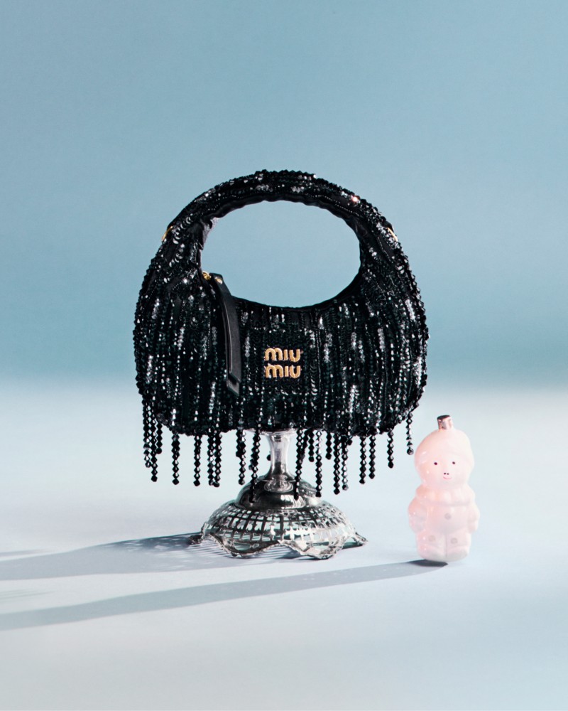 miu-miu-holiday-25_still-life_4x5_nologo_15