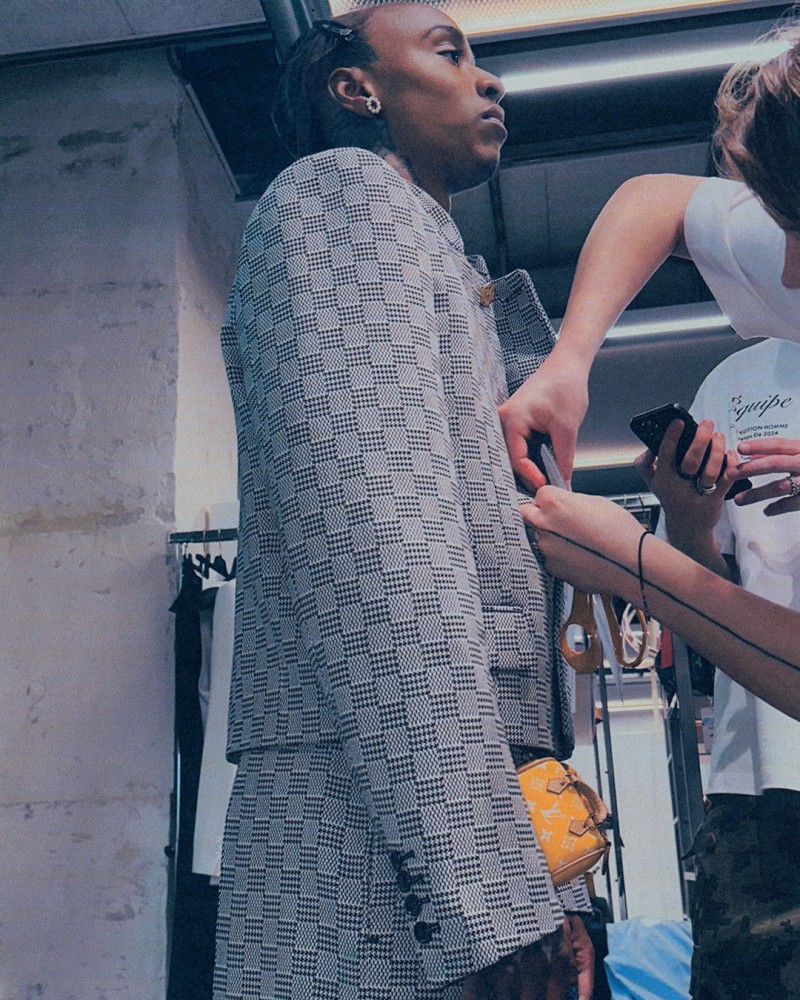 marievalognes_lv_scan_5_men_s_ss24_show_backstage-image_social_1080x1350