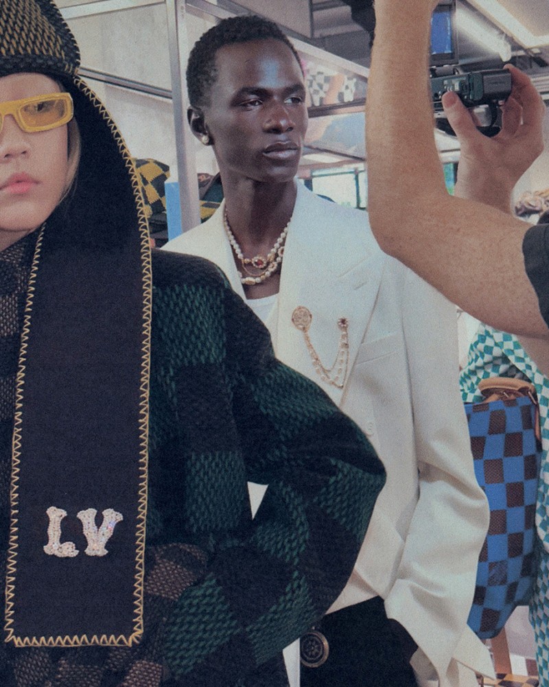 1_crop_marievalognes_lv_scan_9_men_s_ss24_show_backstage-image_social_1080x1350