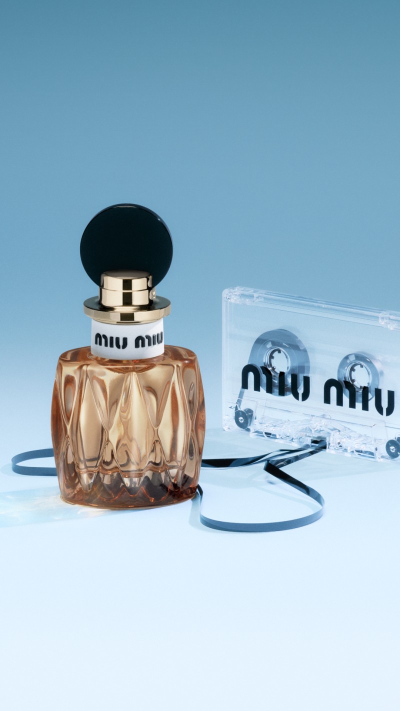 miumiu_dmi_hallmark_vd-26_digital-still-life_kv_miutine-50ml_portrait_1080x1920px_rgb